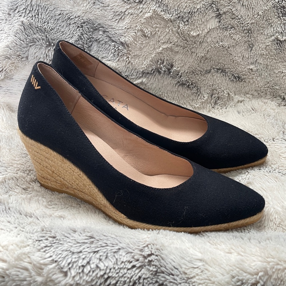 Viscata Roses Black Canvas U Cut Espadrille Wedges size 39